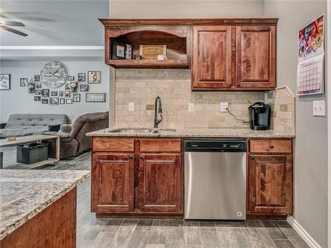 249 Timber Ln, Harrah, OK 73045 photo 11