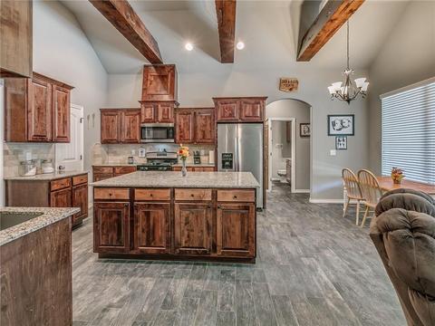 249 Timber Ln, Harrah, OK 73045 photo 8