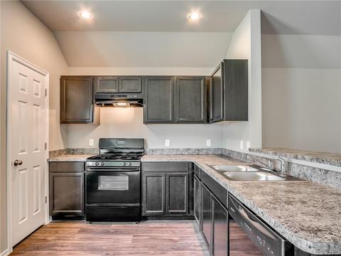 9912 Jackrabbit Rd, Yukon, OK 73099 photo 2