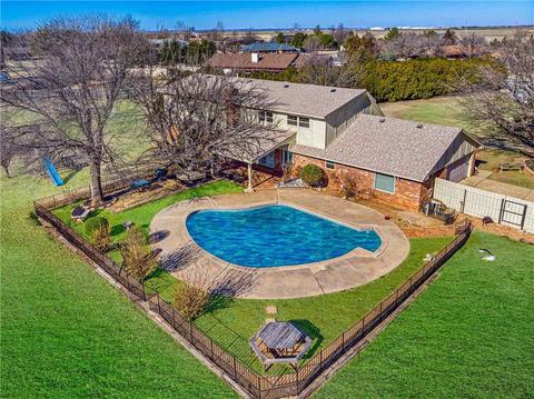 2 Union Cir, Altus, OK 73521 photo 9