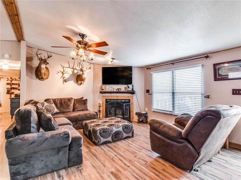 2095 E Sooner Rd, Tuttle, OK 73089 photo 5