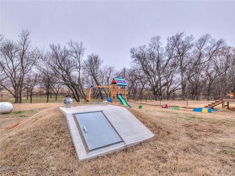 2095 E Sooner Rd, Tuttle, OK 73089 photo 27