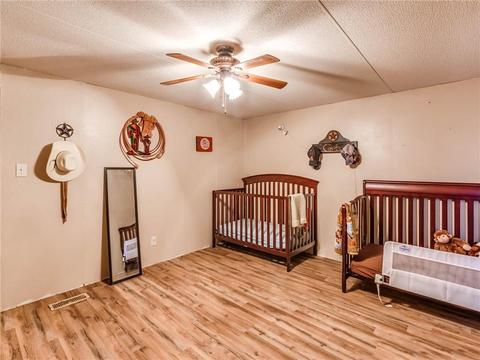 2095 E Sooner Rd, Tuttle, OK 73089 photo 20