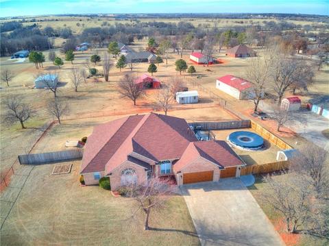 850 Oaklawn Dr, Tuttle, OK 73089 photo 3