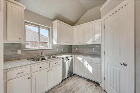 2000 Tyler Dr, Norman, OK 73071 photo 11