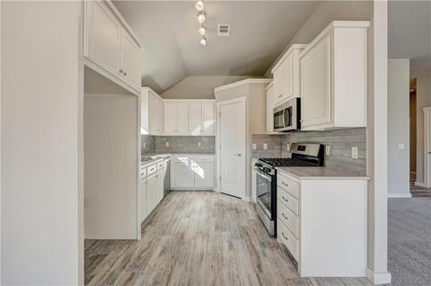 2000 Tyler Dr, Norman, OK 73071 photo 8