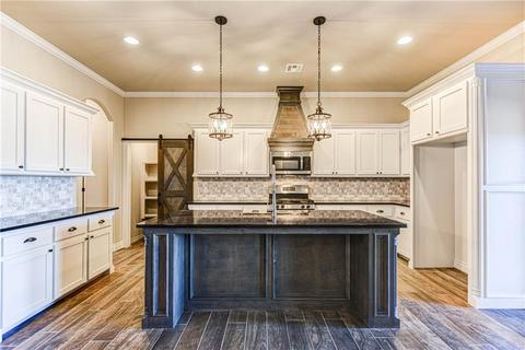 2601 NE 16th St, Moore, OK 73160 photo 9