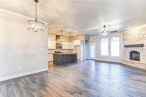 2601 NE 16th St, Moore, OK 73160 photo 4