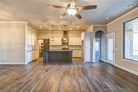 2601 NE 16th St, Moore, OK 73160 photo 8