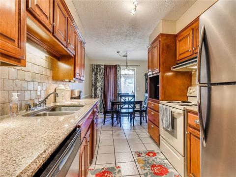 3013 N Thompkins Ave, Bethany, OK 73008 photo 8