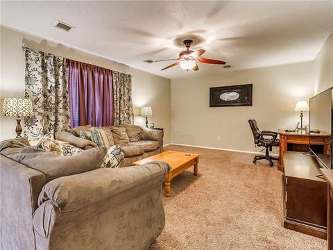 3013 N Thompkins Ave, Bethany, OK 73008 photo 4