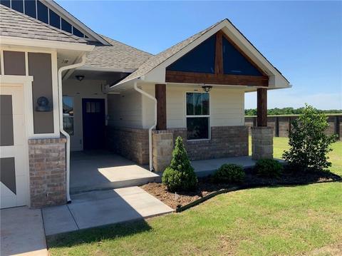 2001 Edgewater Dr, Moore, OK 73160 photo 2