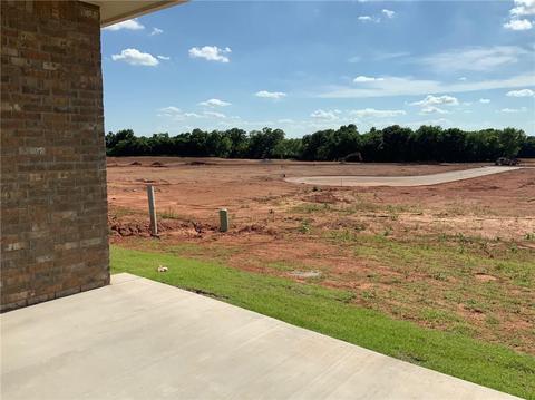 2001 Edgewater Dr, Moore, OK 73160 photo 15