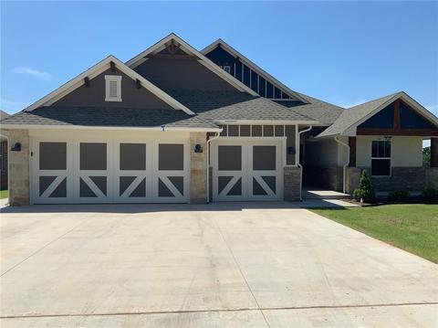 2001 Edgewater Dr, Moore, OK 73160 photo 1