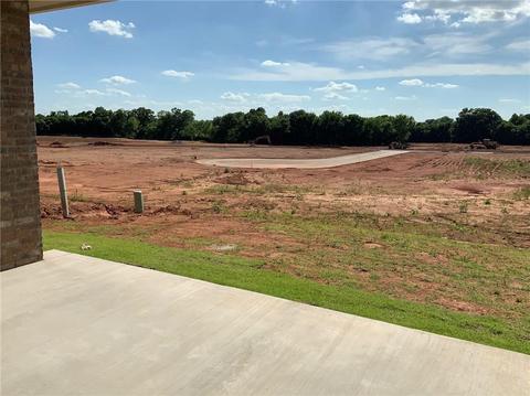 2001 Edgewater Dr, Moore, OK 73160 photo 14