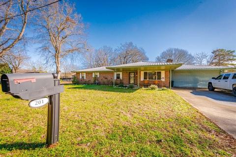 201 Miles St, Broken Bow, OK 74728 photo 1