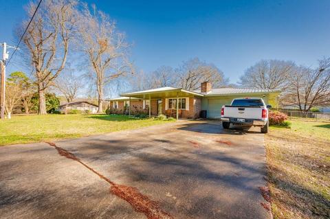 201 Miles St, Broken Bow, OK 74728 photo 2