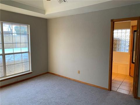 540 Fire Light Dr, Moore, OK 73160 photo 8
