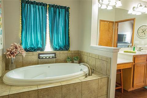 5920 Rolling Ridge Dr, Tuttle, OK 73089 photo 18