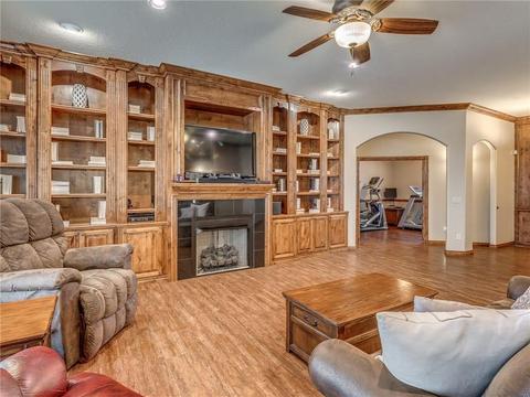 1815 N Sara Rd, Tuttle, OK 73089 photo 8