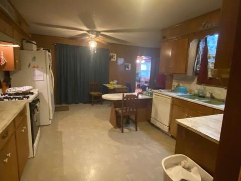 205 E Sixth St, Wanette, OK 74878 photo 9