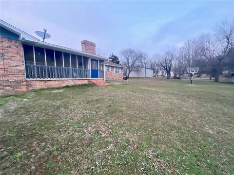 205 E Sixth St, Wanette, OK 74878 photo 4