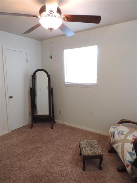 Undisclosed, Moore, OK 73160 photo 15