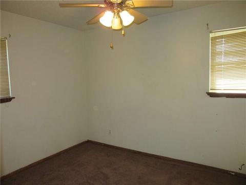 908 W Edwards St, Eldorado, OK 73537 photo 16