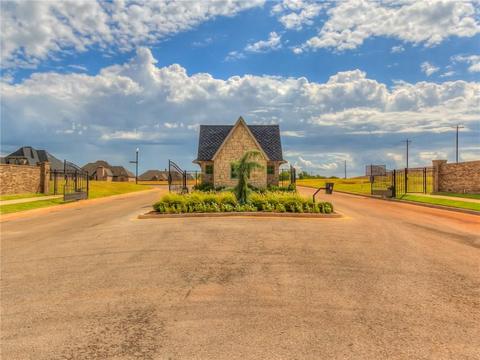 13404 Emerald Island Dr, Oklahoma City, OK 73142