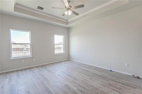 2233 Fallview Dr, Edmond, OK 73034 photo 4