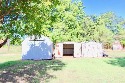 623 S Magnolia, Erick, OK 73645 photo 5