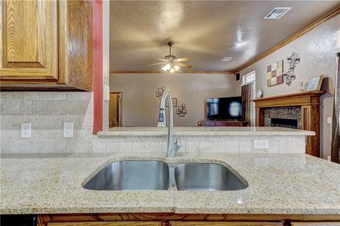 821 Eagle Ridge Rd, Tuttle, OK 73089 photo 13