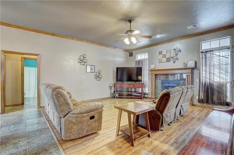 821 Eagle Ridge Rd, Tuttle, OK 73089 photo 7