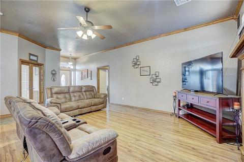 821 Eagle Ridge Rd, Tuttle, OK 73089 photo 9