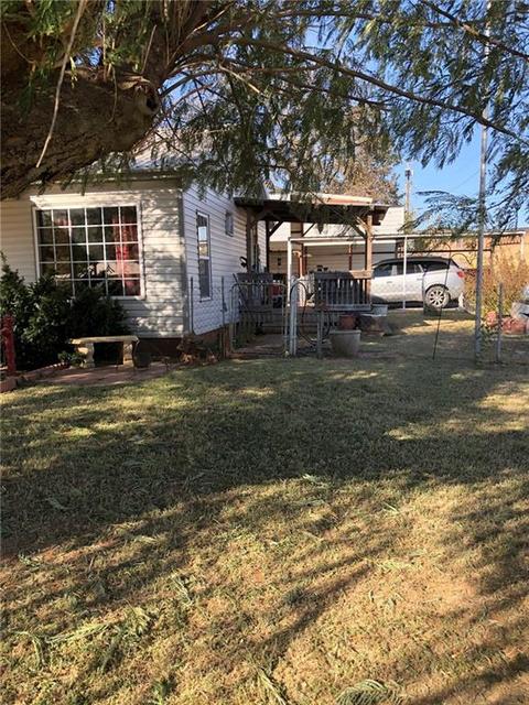 404 S Broadway, Binger, OK 73009 photo 10