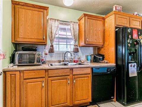 790 Emily Dr, Mcloud, OK 74851 photo 13