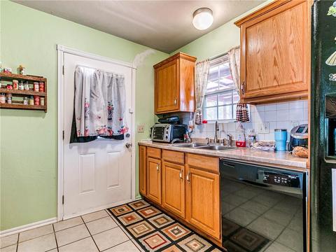 790 Emily Dr, Mcloud, OK 74851 photo 12