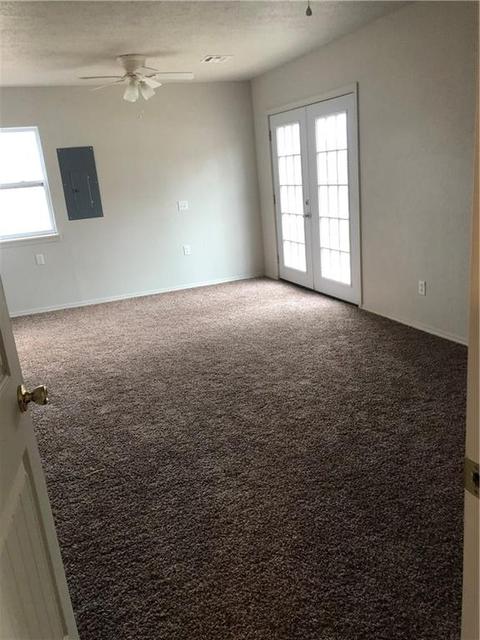 218 E Walnut Sts, Binger, OK 73009 photo 4