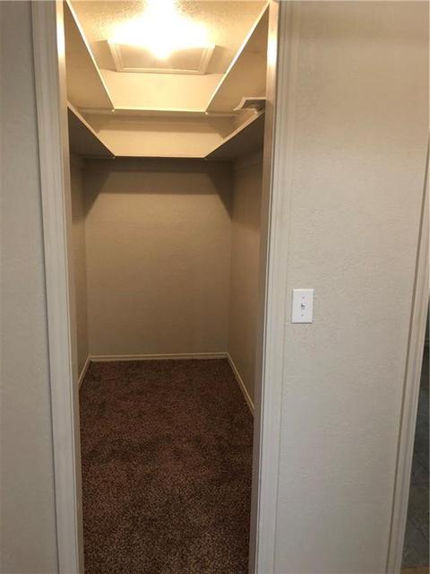 218 E Walnut Sts, Binger, OK 73009 photo 8