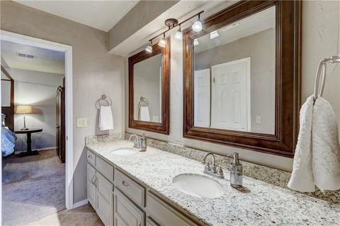 1317 Devonshire Ct, Edmond, OK 73034 photo 20