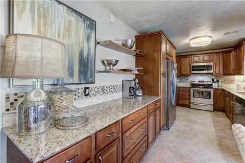 1317 Devonshire Ct, Edmond, OK 73034 photo 12