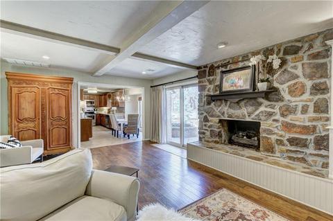 1317 Devonshire Ct, Edmond, OK 73034 photo 9