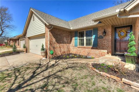 1317 Devonshire Ct, Edmond, OK 73034 photo 2