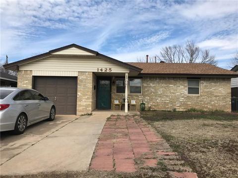1425 Huron St, Norman, OK 73071 photo 1