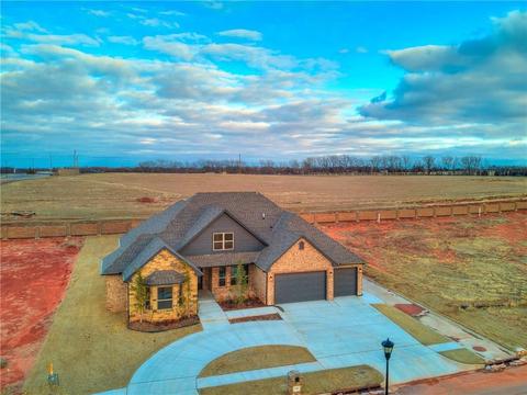 1184 Colonial Ave, Tuttle, OK 73089 photo 3