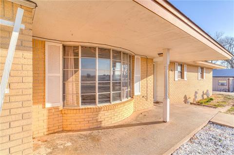 307 W Adams St, Corn, OK 73024 photo 5