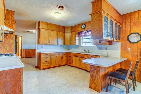307 W Adams St, Corn, OK 73024 photo 13
