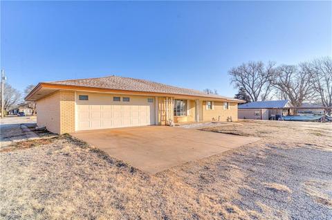 307 W Adams St, Corn, OK 73024 photo 3