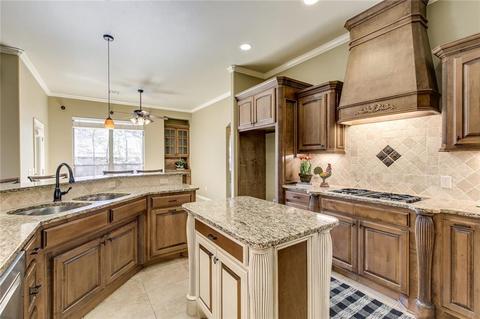 158 Evermay Dr, Edmond, OK 73013 photo 2