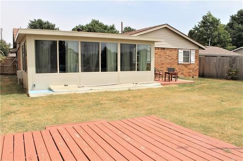 538 W Carson Dr, Mustang, OK 73064 photo 25